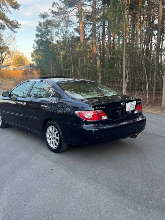 2004 Lexus ES 4th Gen - Image 9 of 20