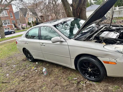 2004 Lexus ES 330 Sedan