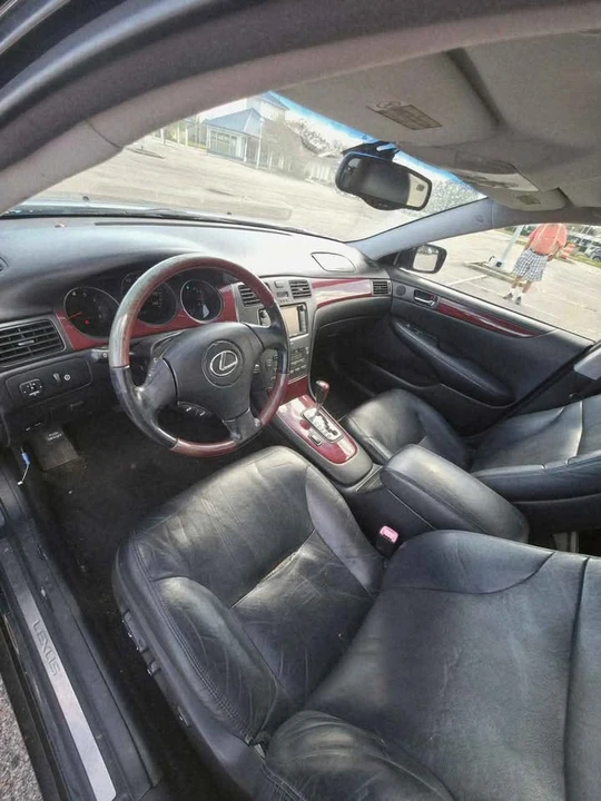 2004 Lexus ES 4th Gen - Image 5 of 9