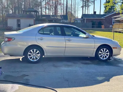 2004 Lexus ES 330 Sedan