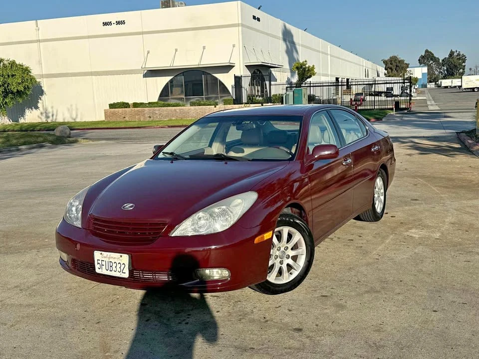 2004 Lexus ES 4th Gen - Image 2 of 20