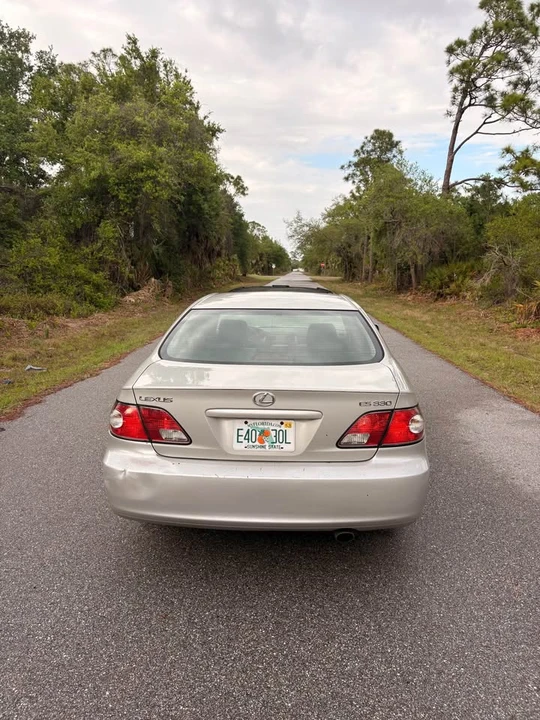 2004 Lexus ES 4th Gen - Image 6 of 12
