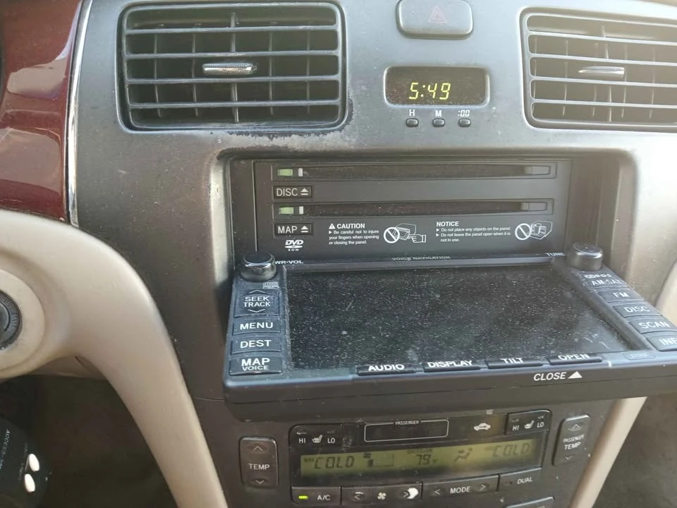 2004 Lexus ES 4th Gen - Image 6 of 11