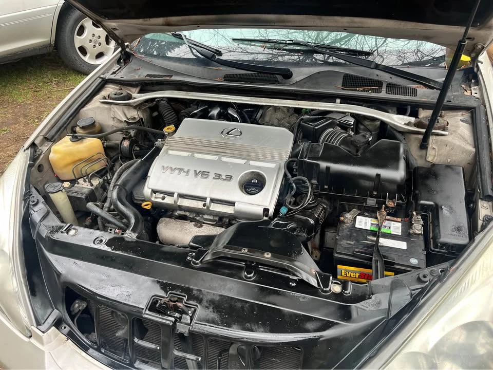 2004 Lexus ES 4th Gen - Image 2 of 17