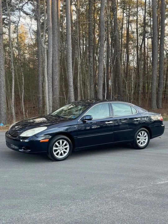 2004 Lexus ES 4th Gen - Image 15 of 20