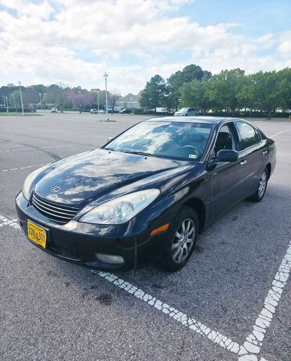 2004 Lexus ES 4th Gen - Image 2 of 9