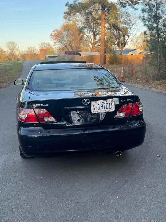 2004 Lexus ES 4th Gen - Image 9 of 20