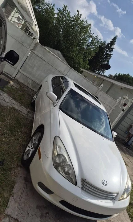 2004 Lexus ES 4th Gen - Image 7 of 10