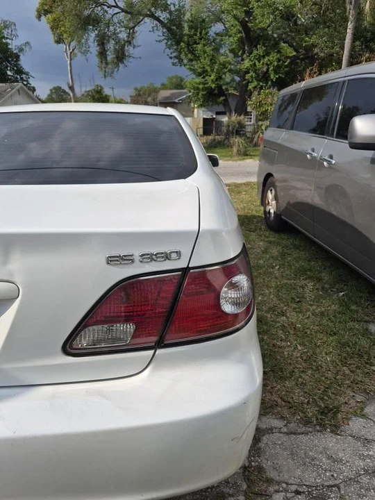 2004 Lexus ES 4th Gen - Image 4 of 10