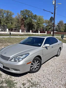 2004 Lexus ES 330 Sedan