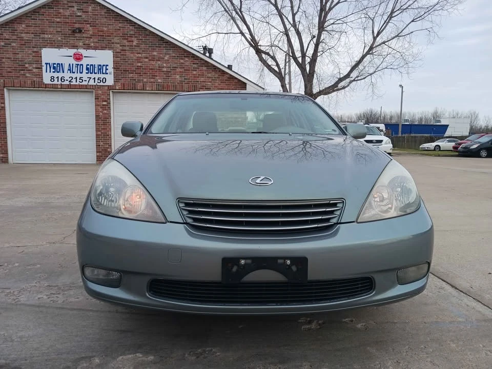 2004 Lexus ES 4th Gen - Image 8 of 14