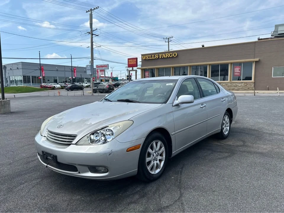 2004 Lexus ES 4th Gen - Image 3 of 12