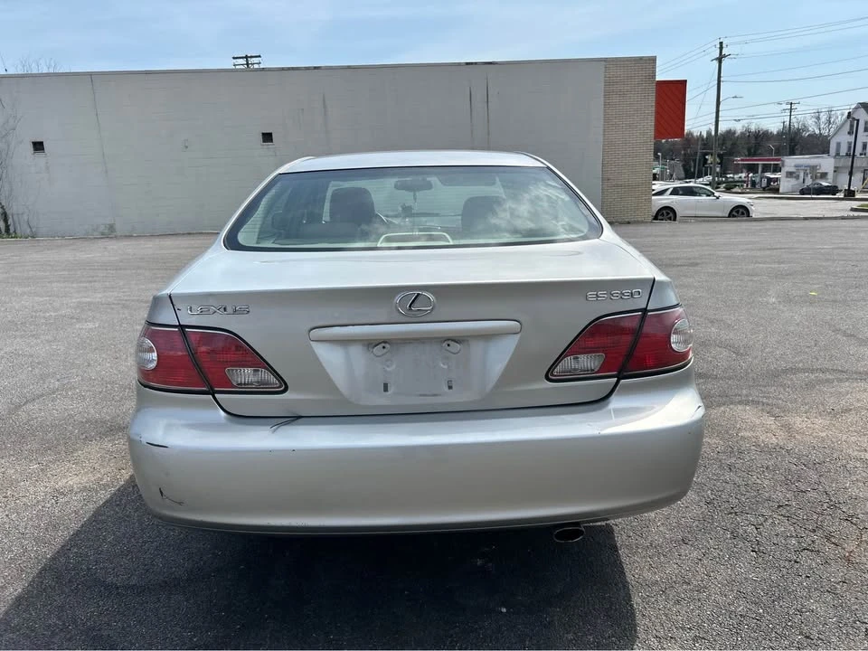 2004 Lexus ES 4th Gen - Image 6 of 12