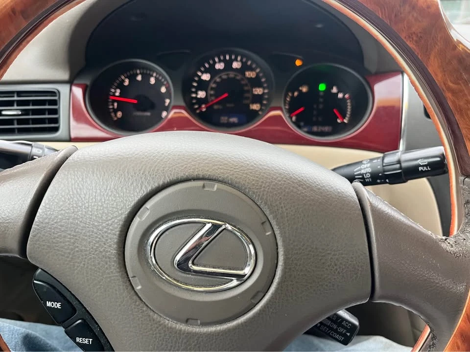 2004 Lexus ES 4th Gen - Image 7 of 8