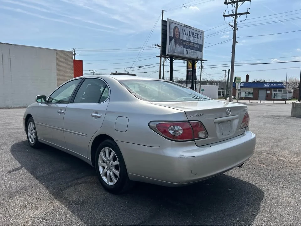 2004 Lexus ES 4th Gen - Image 6 of 11