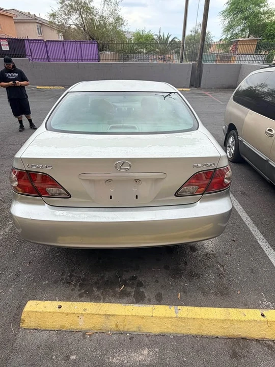 2004 Lexus ES 4th Gen - Image 3 of 9