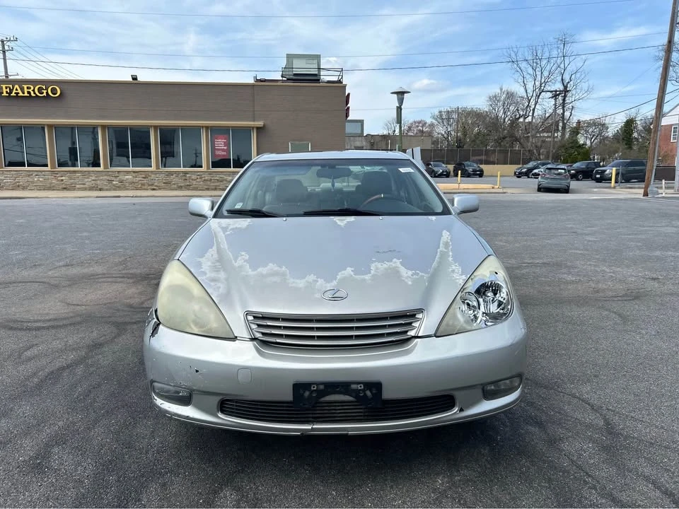 2004 Lexus ES 4th Gen - Image 2 of 11