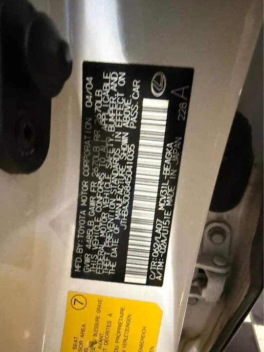 2004 Lexus ES 4th Gen - Image 11 of 20