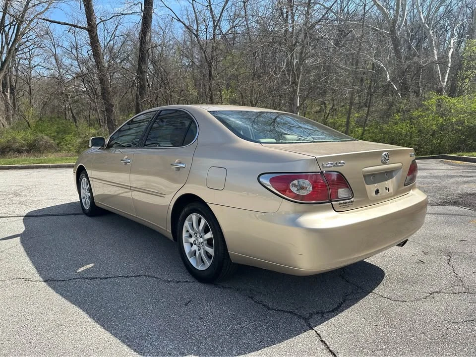 2004 Lexus ES 4th Gen - Image 3 of 7