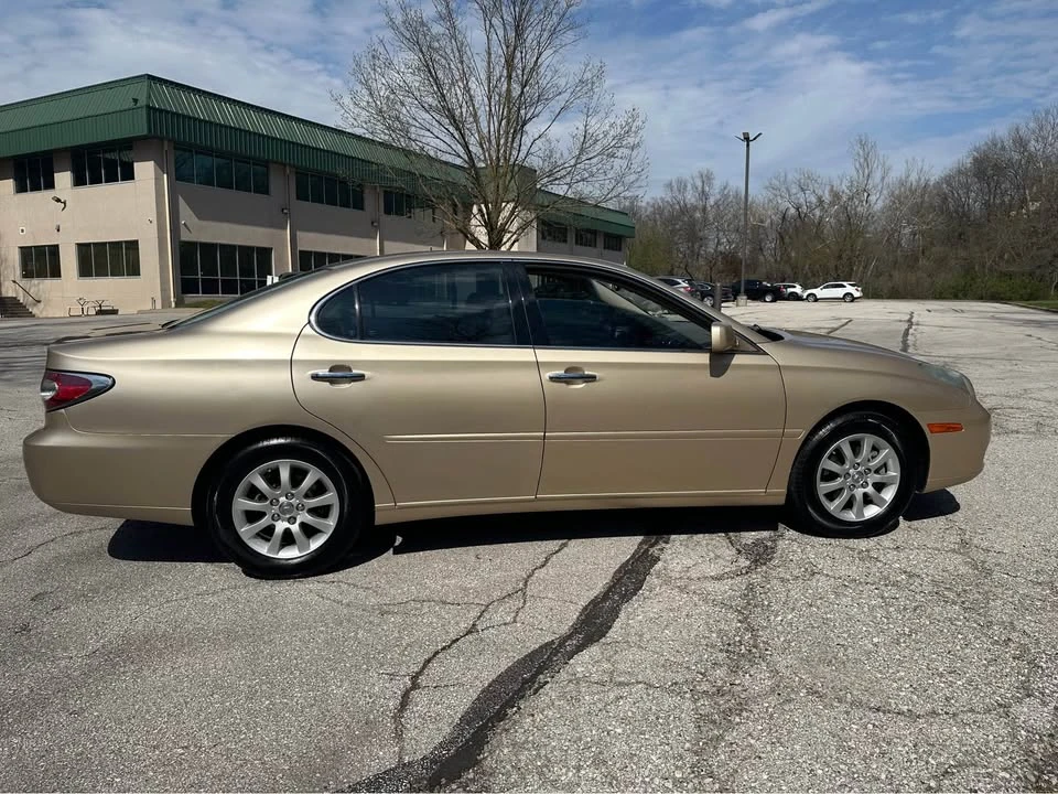2004 Lexus ES 4th Gen - Image 5 of 7