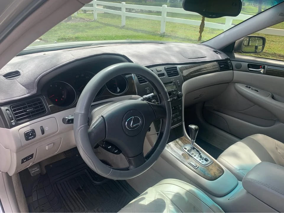 2004 Lexus ES 4th Gen - Image 7 of 12