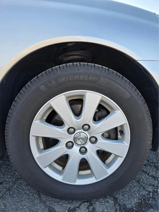 2004 Lexus ES 4th Gen - Image 14 of 16