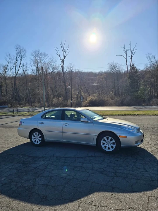 2004 Lexus ES 4th Gen - Image 5 of 16