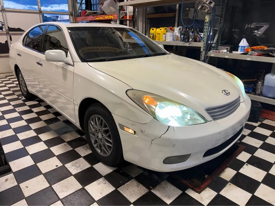 2004 Lexus ES 4th Gen - Image 4 of 20