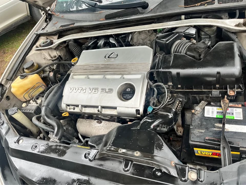 2004 Lexus ES 4th Gen - Image 3 of 17