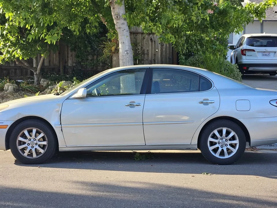 2004 Lexus ES 4th Gen - Image 2 of 4