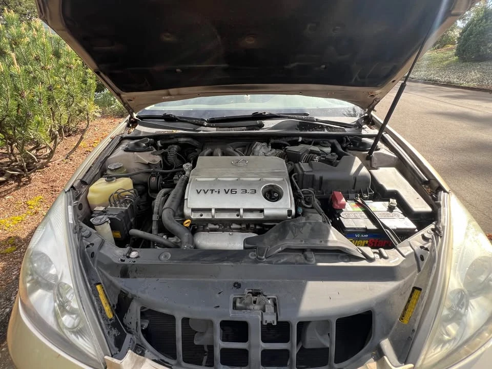 2004 Lexus ES 4th Gen - Image 11 of 15