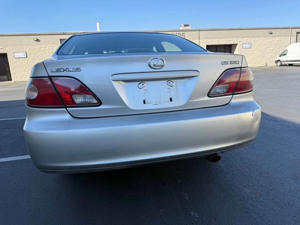 2004 Lexus ES 4th Gen - Image 5 of 17