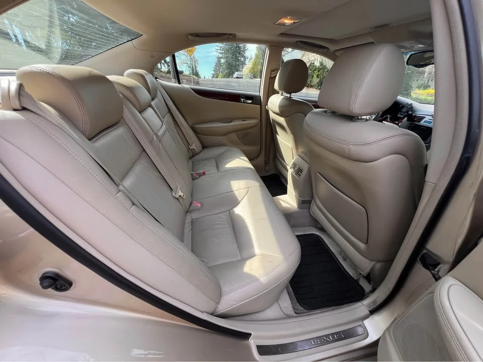 2004 Lexus ES 4th Gen - Image 9 of 15
