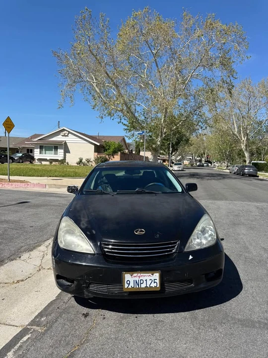 2004 Lexus ES 4th Gen - Image 9 of 15