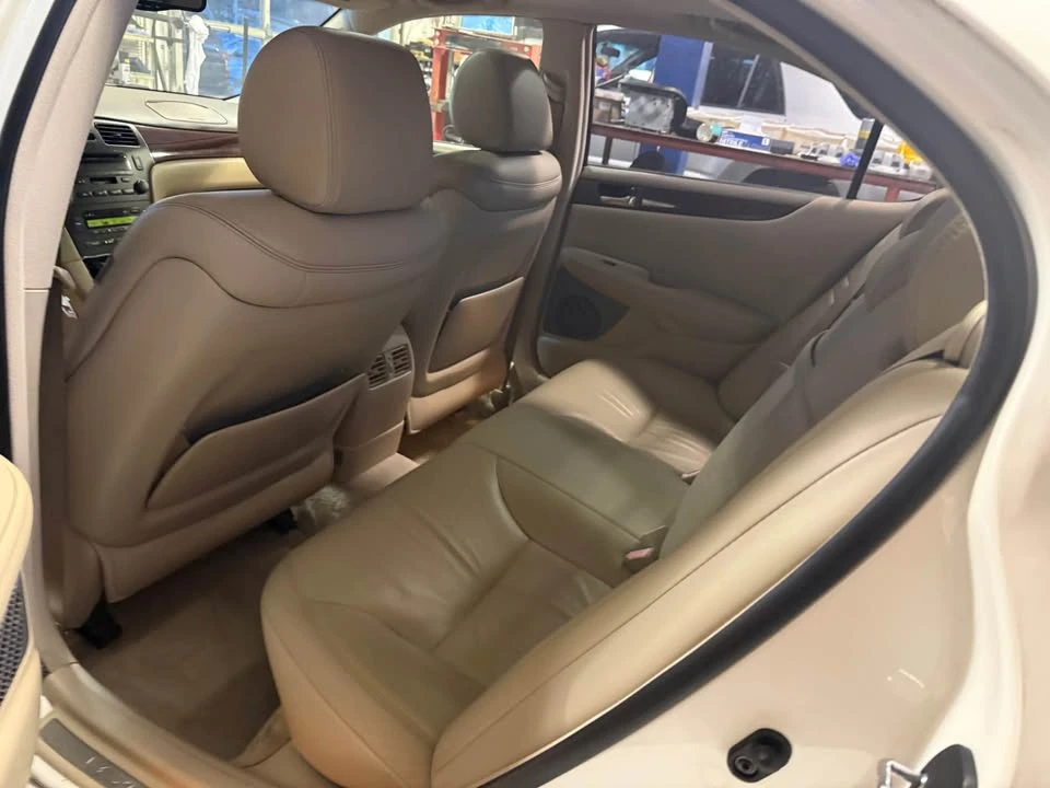 2004 Lexus ES 4th Gen - Image 15 of 20
