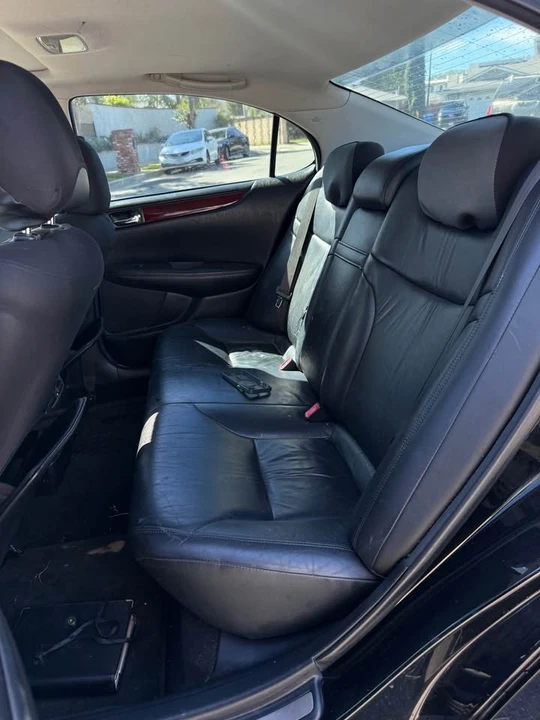 2004 Lexus ES 4th Gen - Image 13 of 15