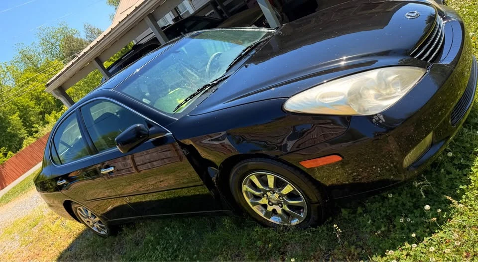 2004 Lexus ES 4th Gen - Image 2 of 6