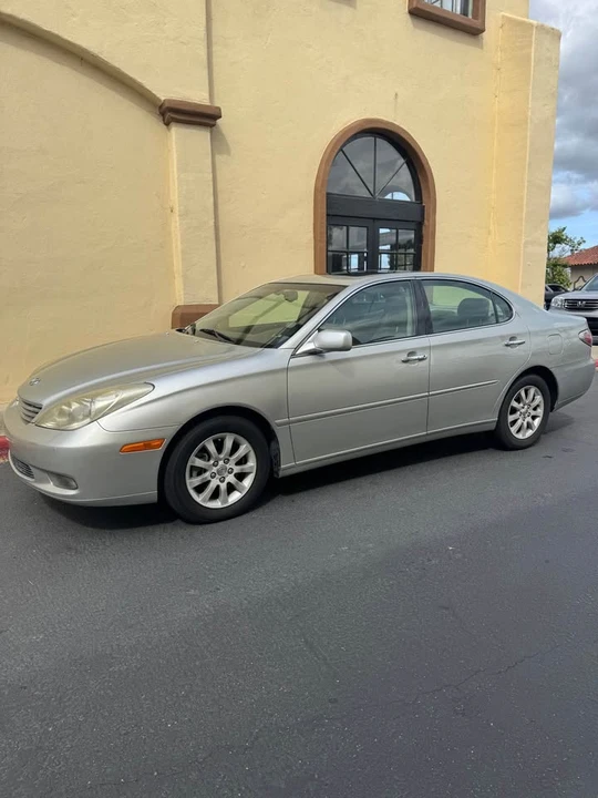 2004 Lexus ES 4th Gen - Image 3 of 7