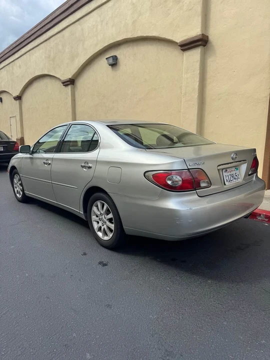 2004 Lexus ES 4th Gen - Image 4 of 7
