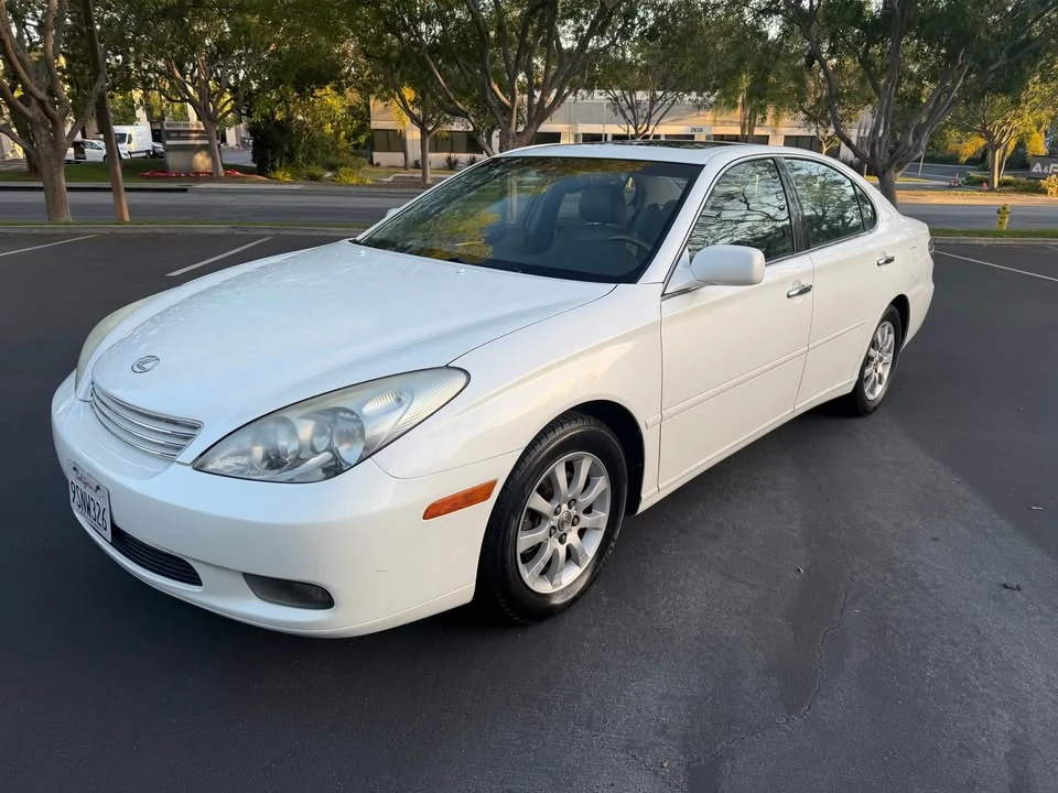 2004 Lexus ES 4th Gen - Image 3 of 13