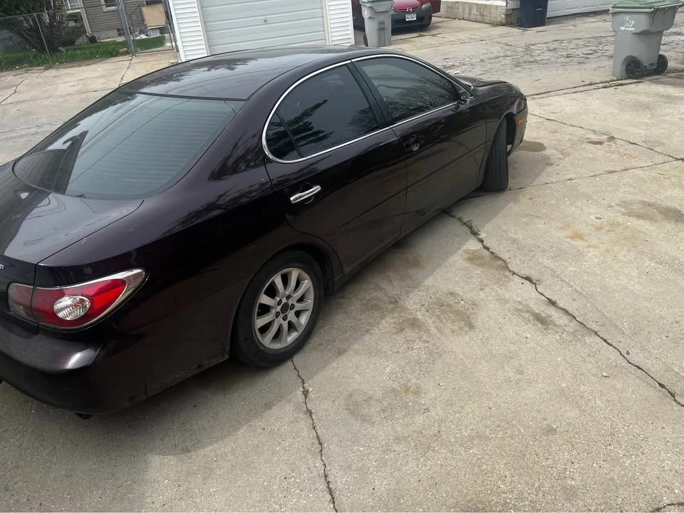2004 Lexus ES 4th Gen - Image 2 of 3