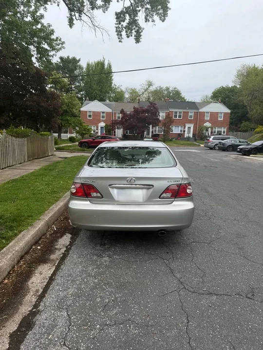 2004 Lexus ES 4th Gen - Image 4 of 10