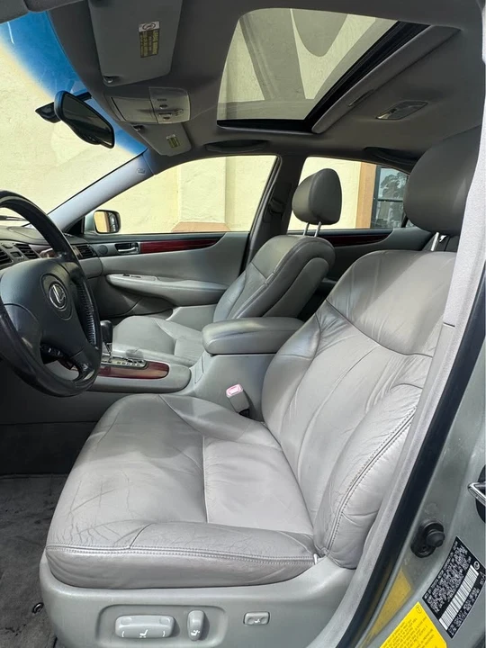 2004 Lexus ES 4th Gen - Image 10 of 14