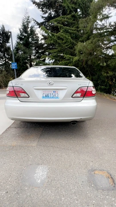 2004 Lexus ES 4th Gen - Image 4 of 11