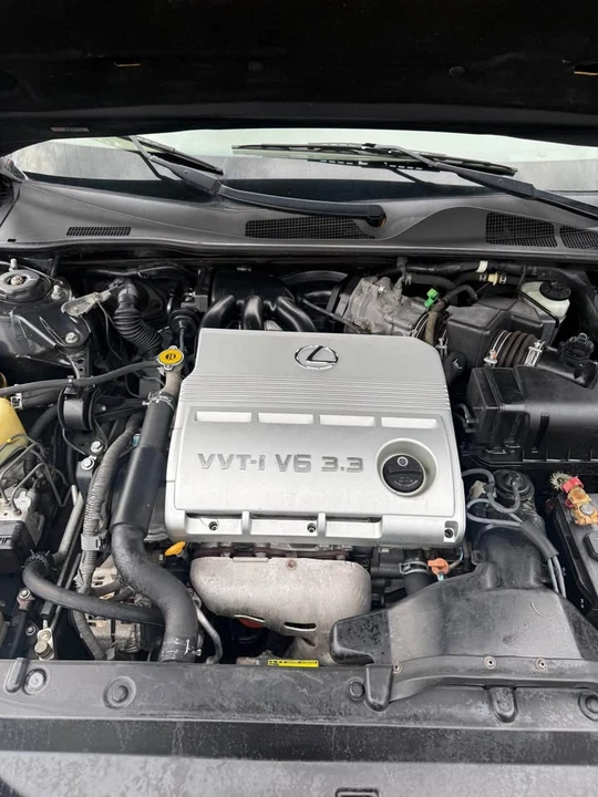 2004 Lexus ES 4th Gen - Image 8 of 9