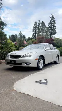 2004 Lexus ES 330 Sedan