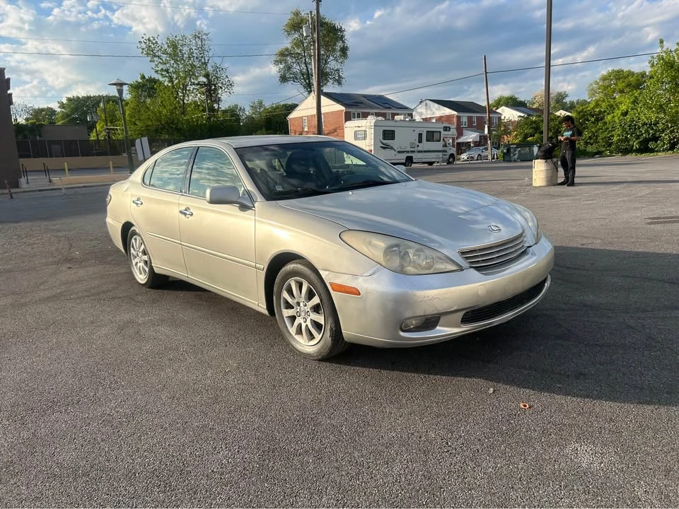 2004 Lexus ES 4th Gen - Image 3 of 13