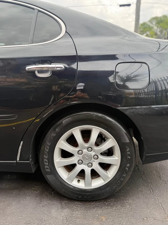 2004 Lexus ES 4th Gen - Image 3 of 9