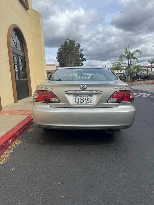 2004 Lexus ES 4th Gen - Image 7 of 14