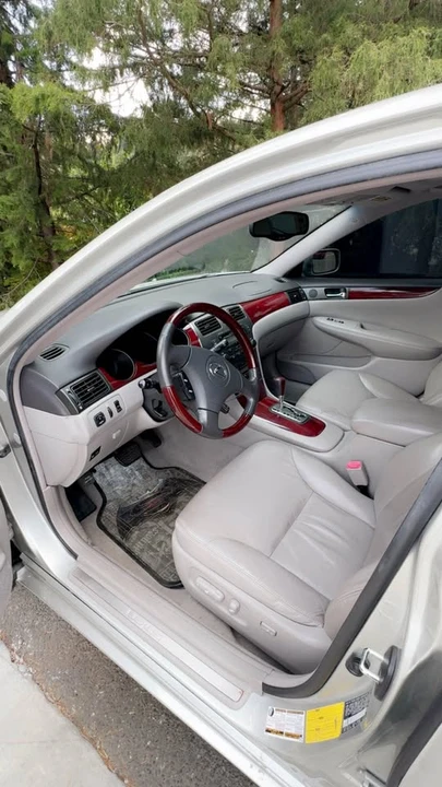 2004 Lexus ES 4th Gen - Image 8 of 11
